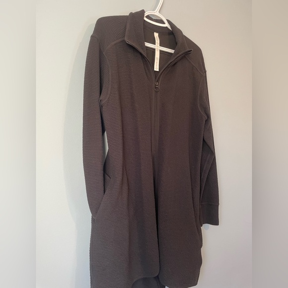 Lululemon On Repeat Jacket - Picture 2 of 11